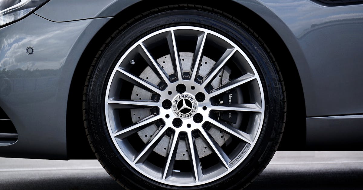 Jantes aluminium 17 pouces avec pneus hiver Continental