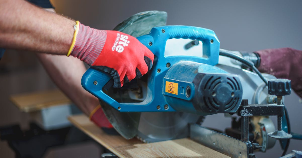 Scie circulaire Makita 190mm 1200W — découpe bois précise